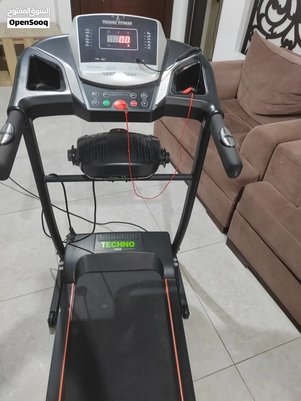جهاز تريدمل للبيع نوع TECHNO FITNESS بحالة ممتازة