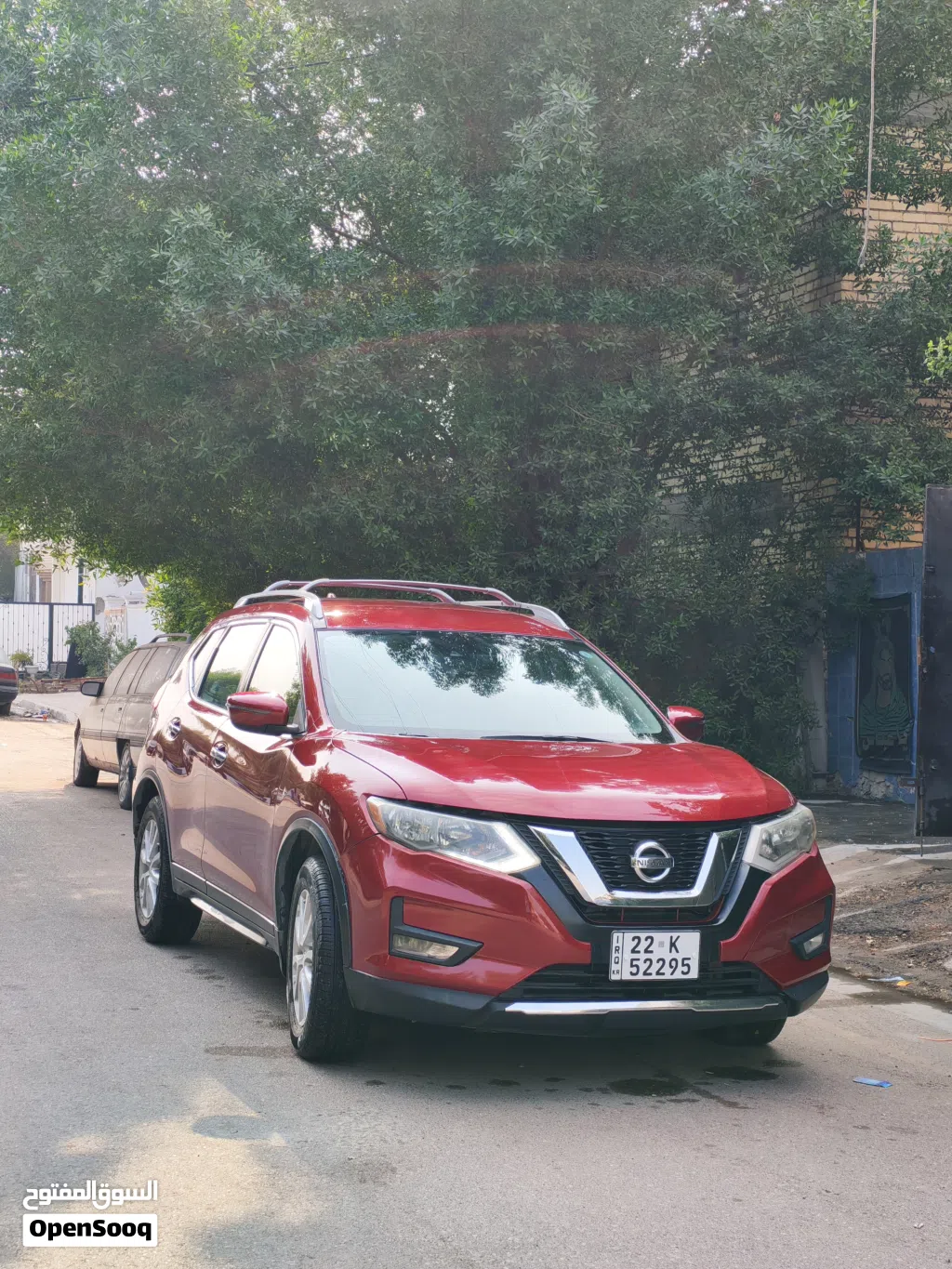 نيسان روج SV