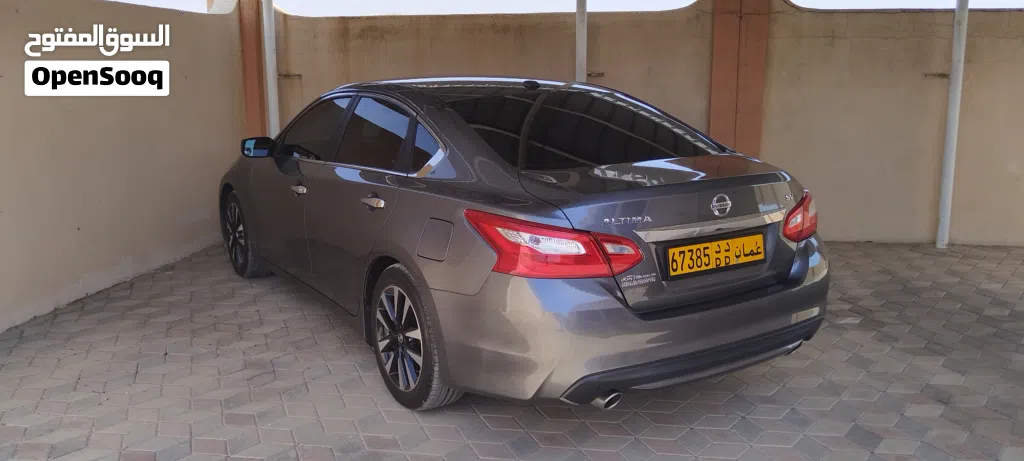Nissan Altima SV
