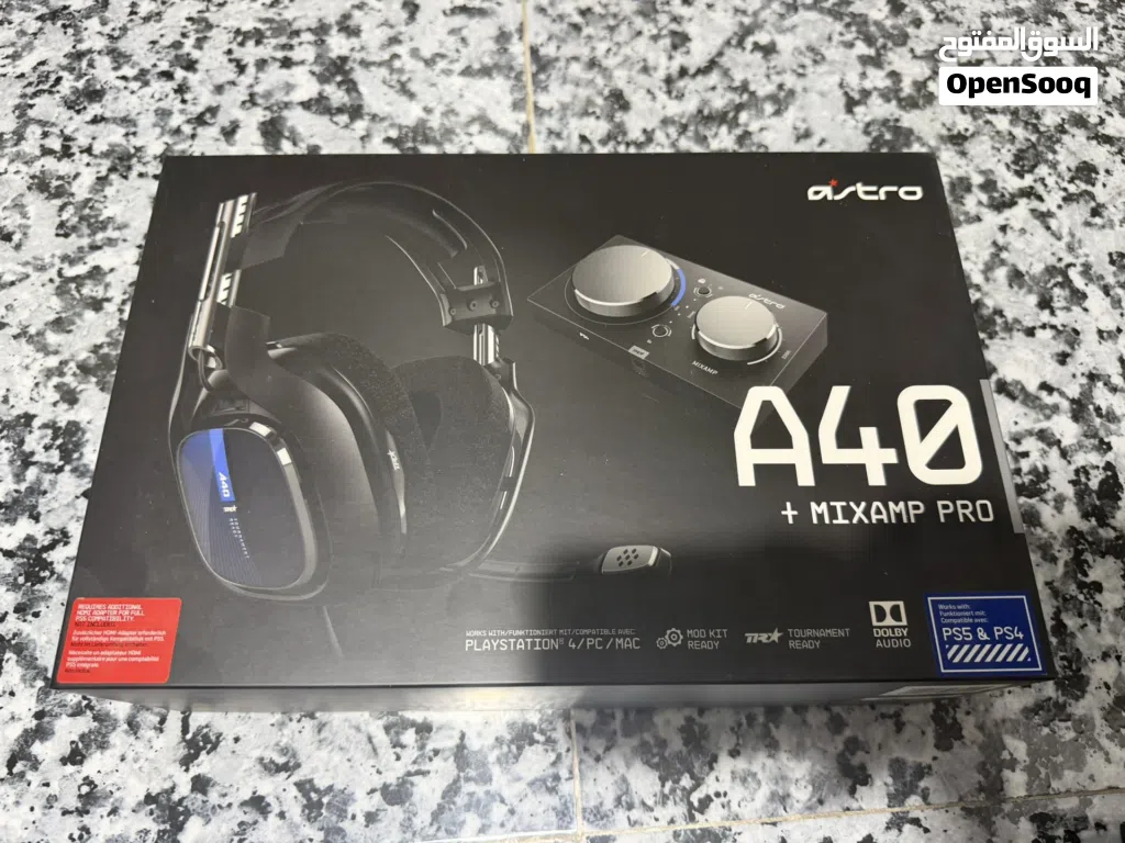 سماعة كيمنك احترافية logitech astro a40 مستخدمه نظيفة كل ملحقاتها موجودة