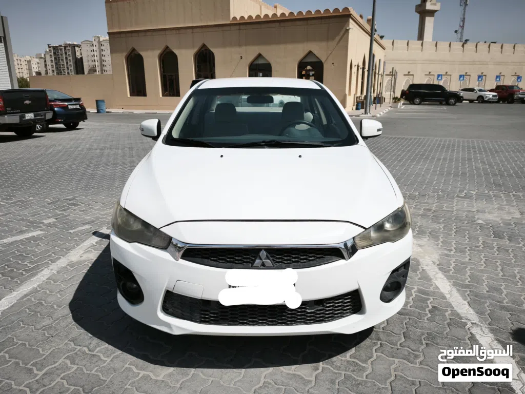 Mitsubishi Lancer ES