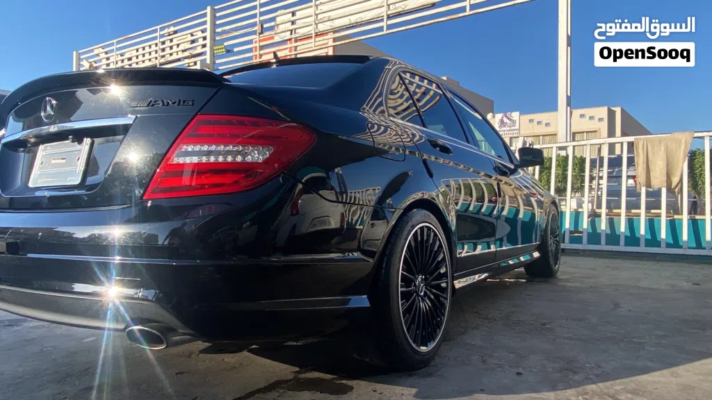 مرسيدس بنز الفئة-C C 300