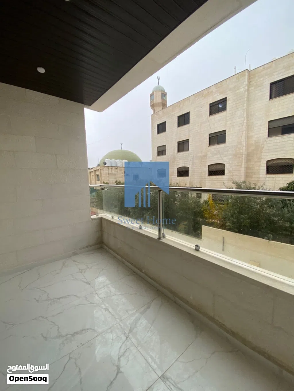 شقة فاخرة للبيع في الرابية - قرب شارع المدينة المنورة وديوان المحاسبة طابق ثاني 170م لم تسكن