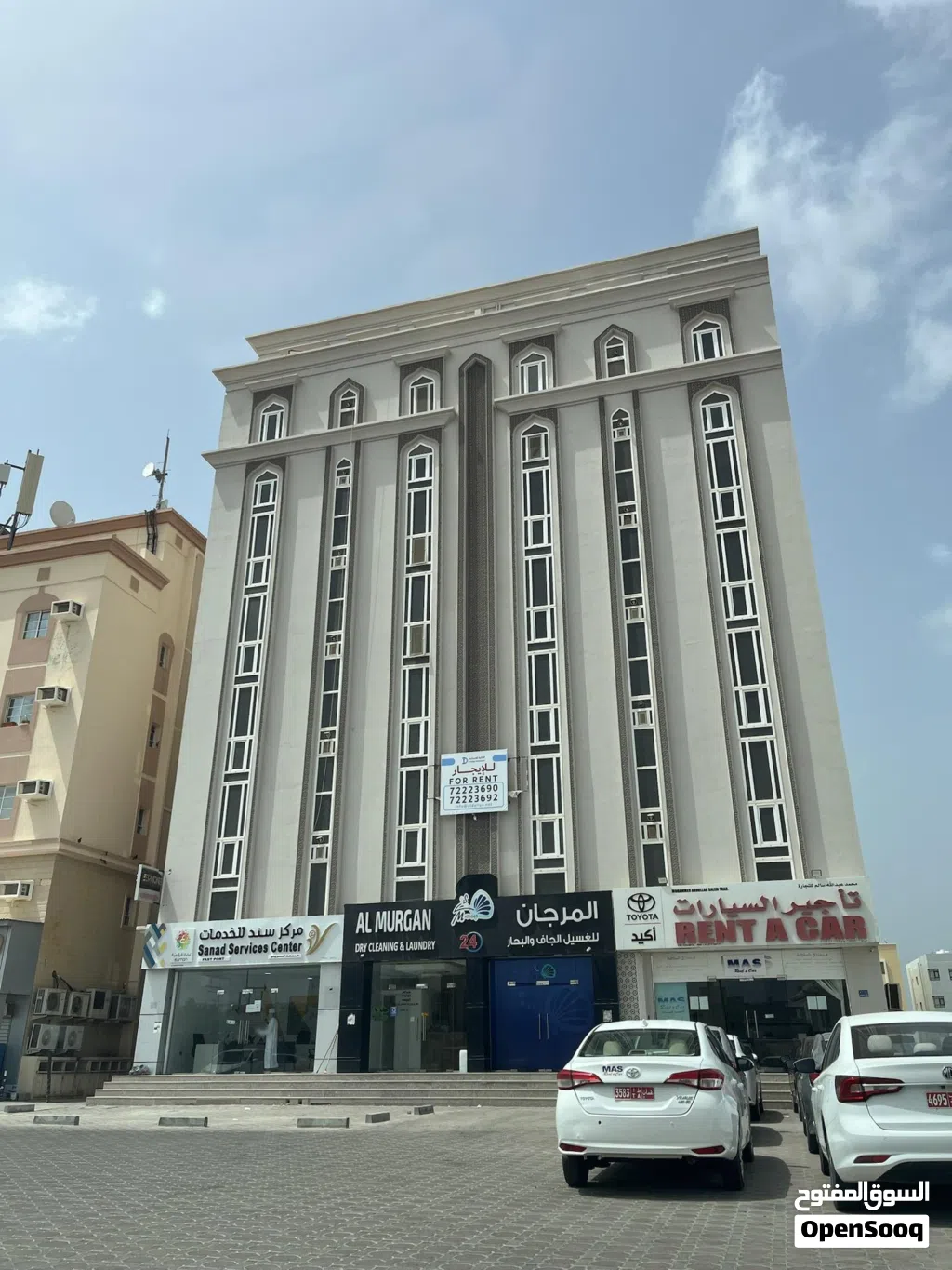 شقق للعوائل للإيجار بالخوض جنب المركز الصحي