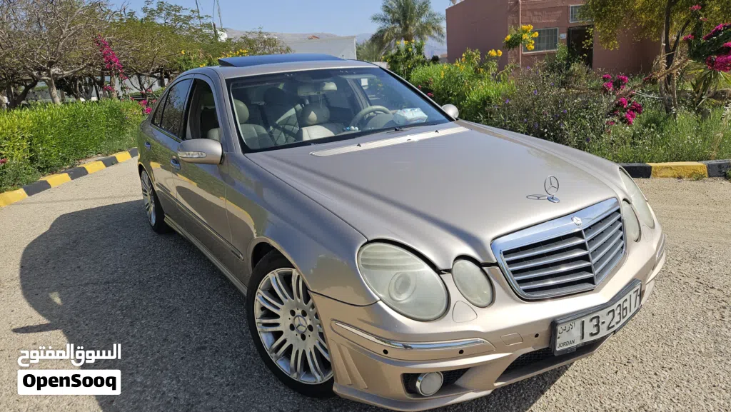 Mercedes Benz E-Class E 200
