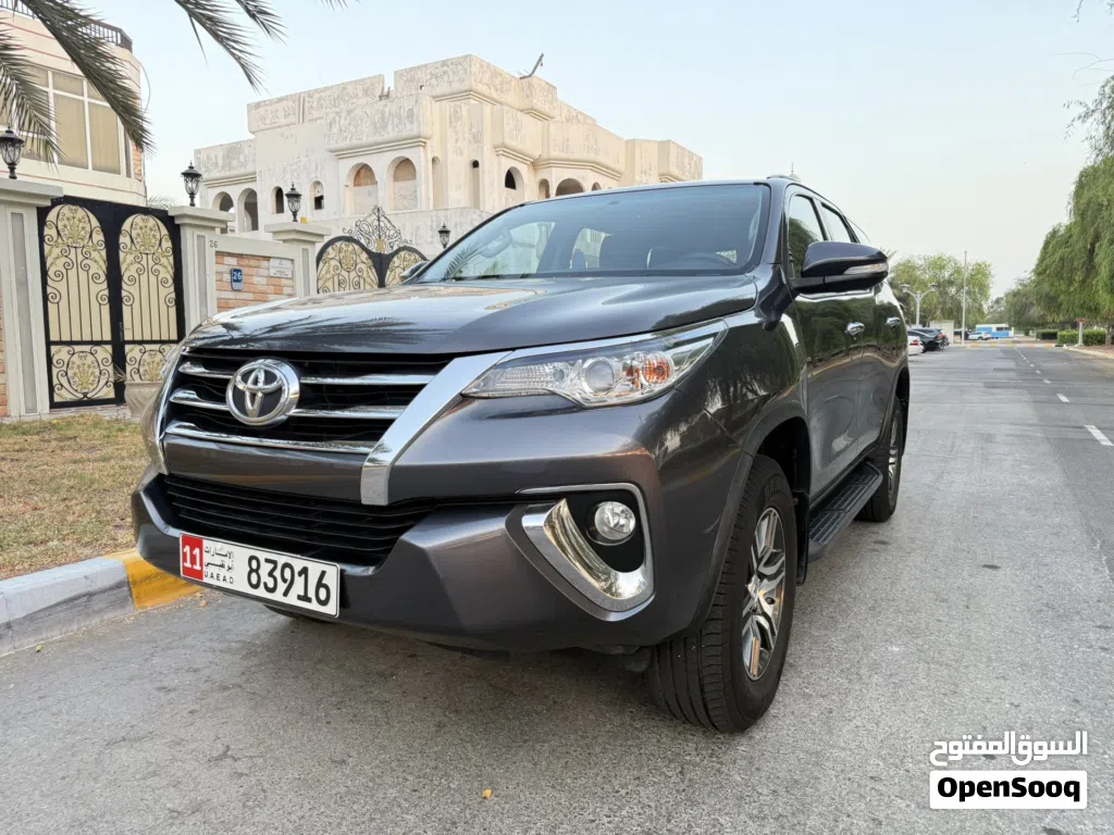 Toyota Fortuner GXR