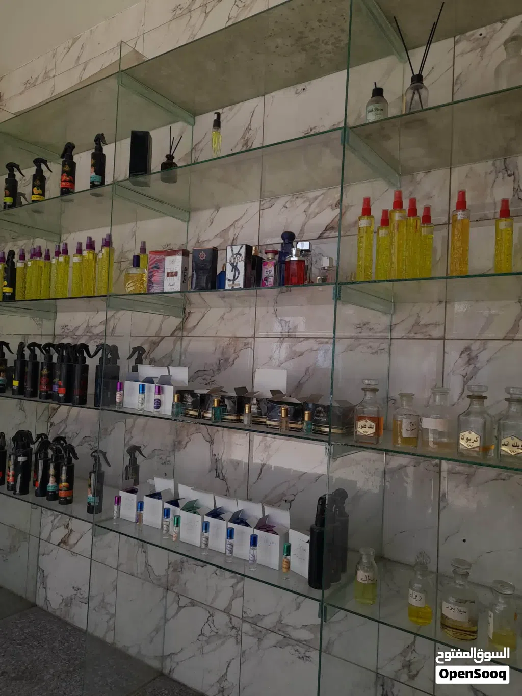 رفوق قزاز للبيع بحالو الوكالة +معاطر زجاج