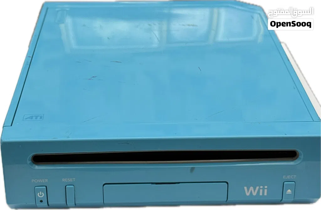 جهاز Wii بحالة ممتازة مطور اللون مميز رجاء اقرا التفاصيل