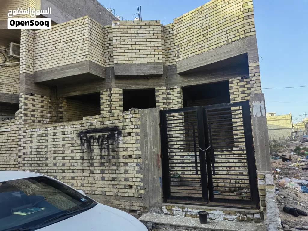 سلام عليكم متوفر هيكل للبيع مساحته 113 متر الوجه 7 وباقي نزال تتوفر كافه خدمات