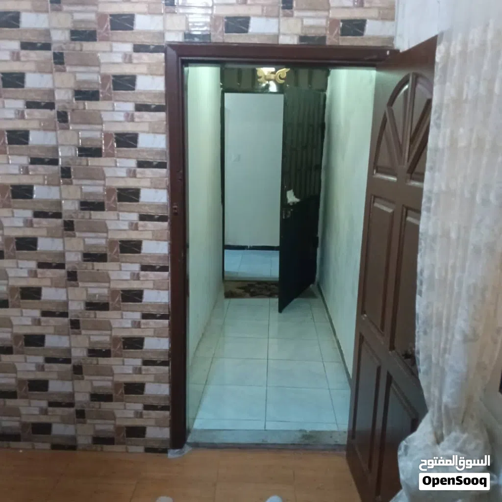 فرصه استثماريه كسكن او للاستثمار سعر ميه وسبعين قابل للنقاش فرصه كسكن او استثماريه