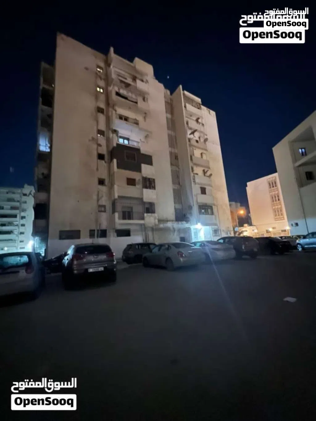 شقة في زاوية الدهماني خلف سوق المهاري