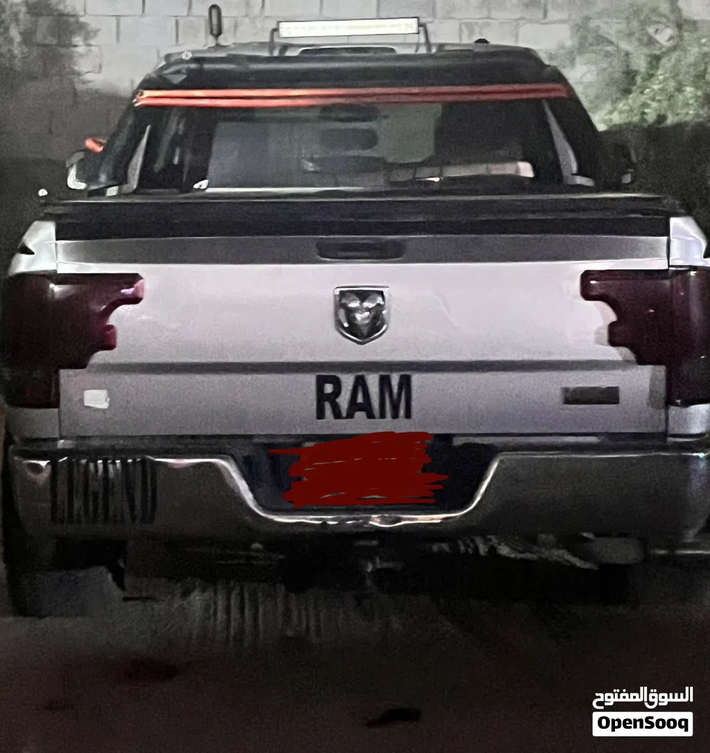 دودج رام Laramie