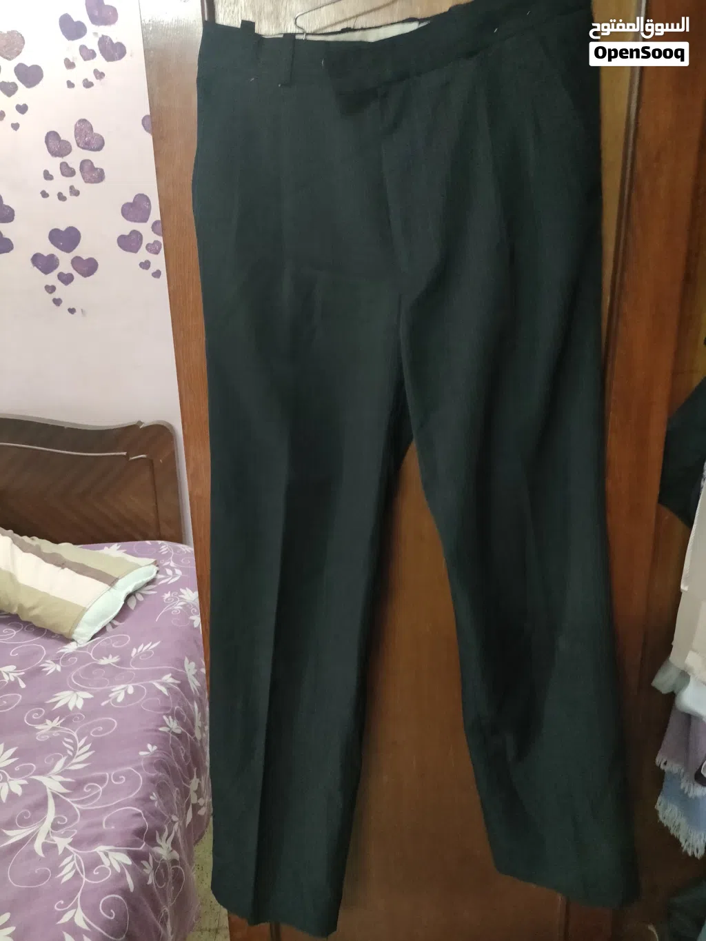 بدله مقلمه سوده وبنطلون اسود