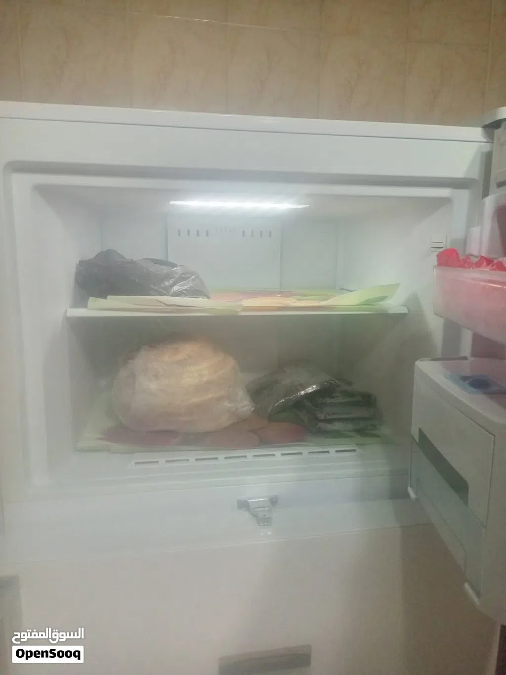 ثلاجه نوع ثومسون