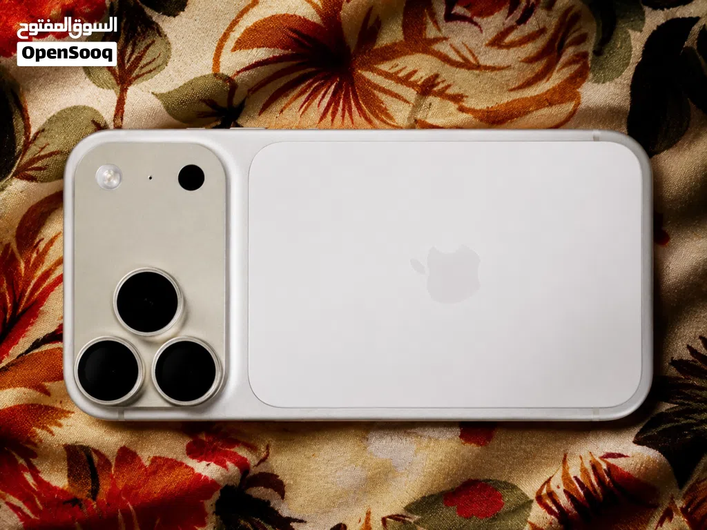 IPHONE 17 PRO MAX .URGENT SALE. آیفون 17 برو ماكس للبيع العاجل .استُخدم لمدة أسبوعين فقط