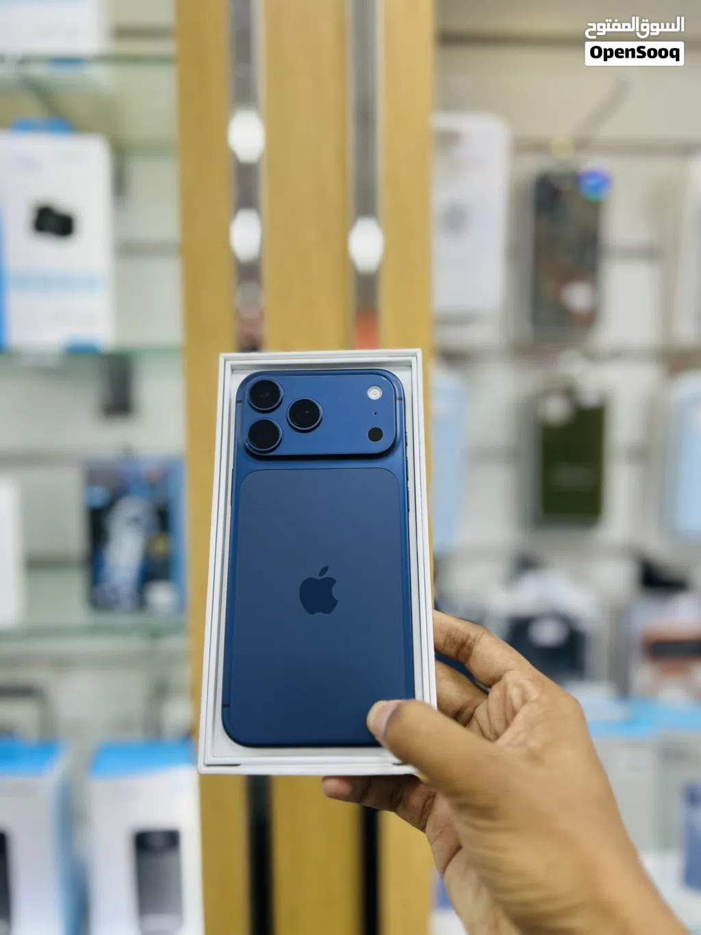 Iphone 17 promax 256gb blue under apple warranty 100% battery 1 cycle count