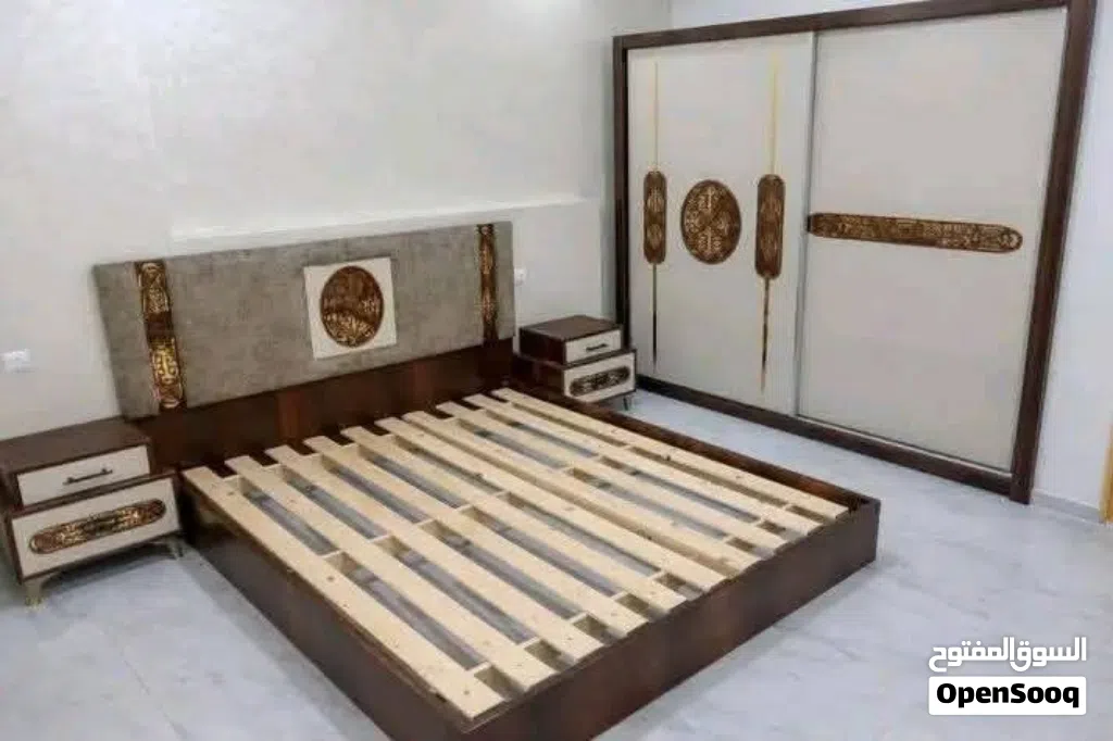غرفة نوم mdf أنيقة و بجودة عالية بمنظم ملابس من الحجم الكبير 1.80/210و سرير بقياس 140/190