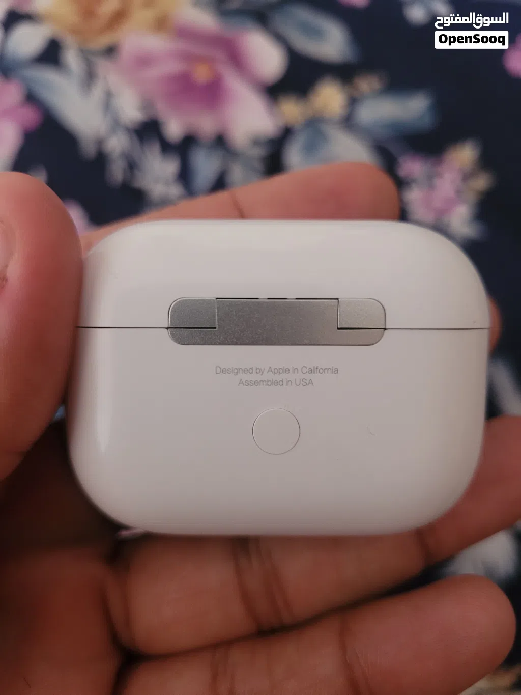 سماعات Air Pods Pro الاصليه درجه اولى مع ساعه ZT الاصليه مع 7 سيور