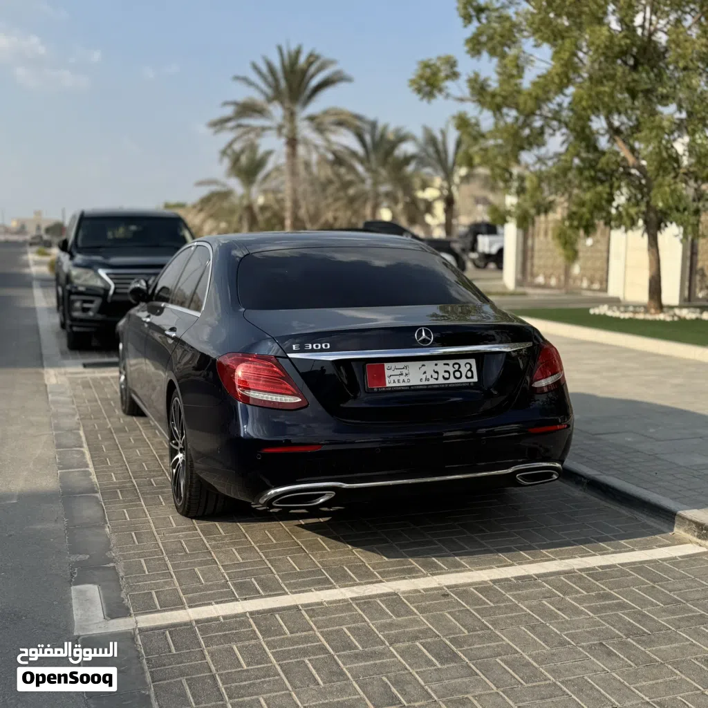 مرسيدس بنز الفئة-E E 250