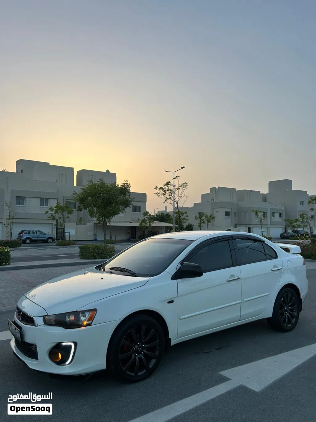 ميتسوبيشي لانسر GL