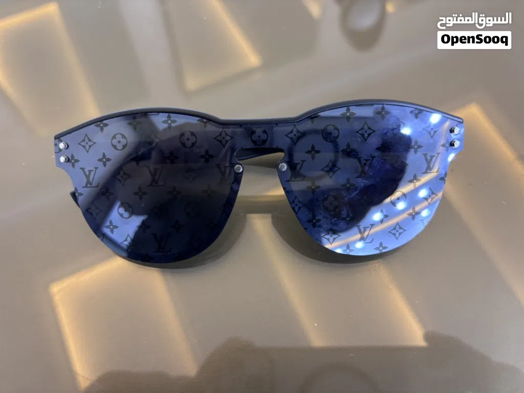 نظارة شمسية نوع Louis Vuitton Waimea //unisex للجنسين