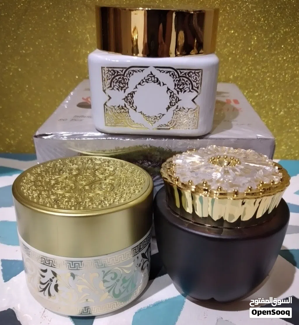 للبيع بخور وعود ولبان اكل ولبان معطر ومخلط عود ومخلطات أخرى ومرشات غرف وفراش وستائر وكنب وملابس