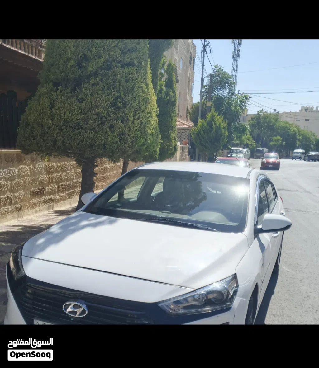 Hyundai Ioniq Standard