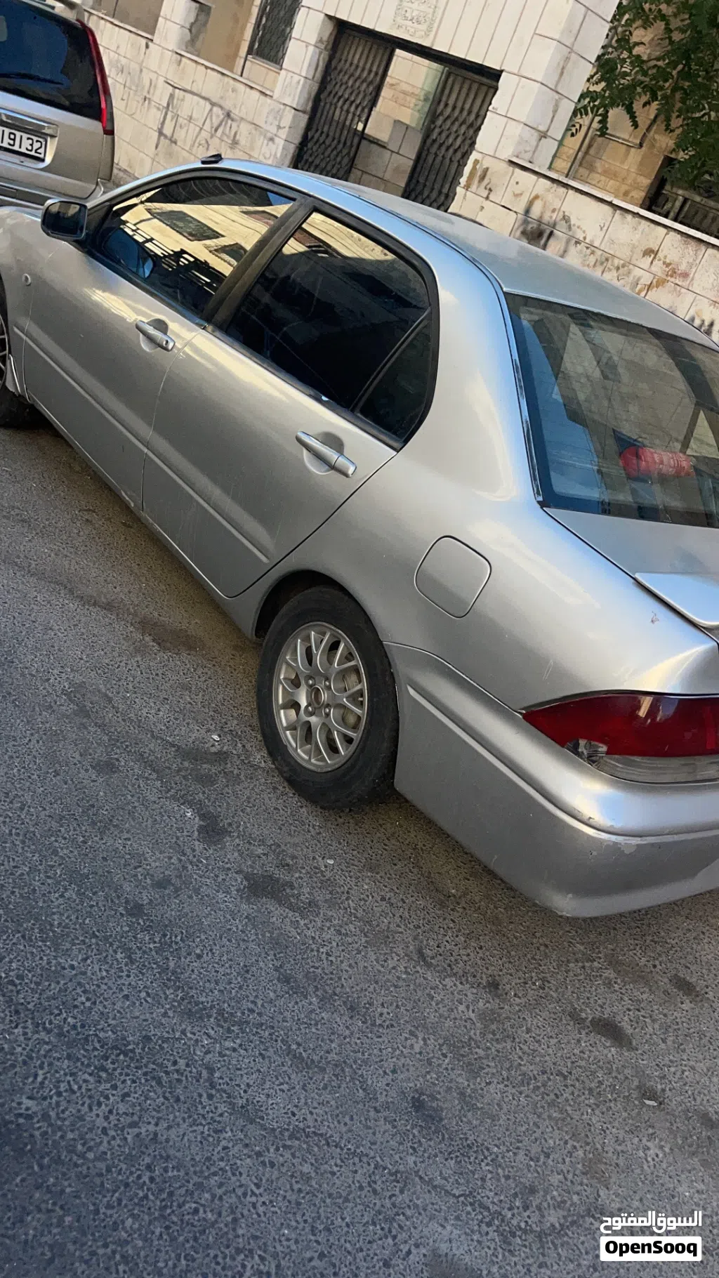 ميتسوبيشي لانسر Standard