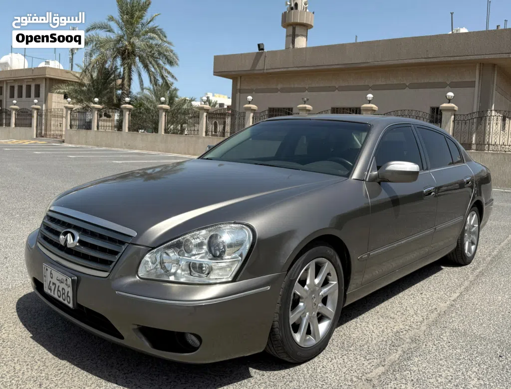 Infiniti Q45