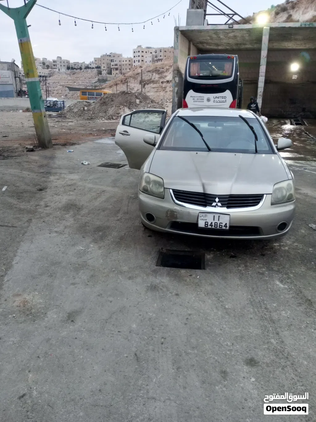 Mitsubishi Galant ES Diamond