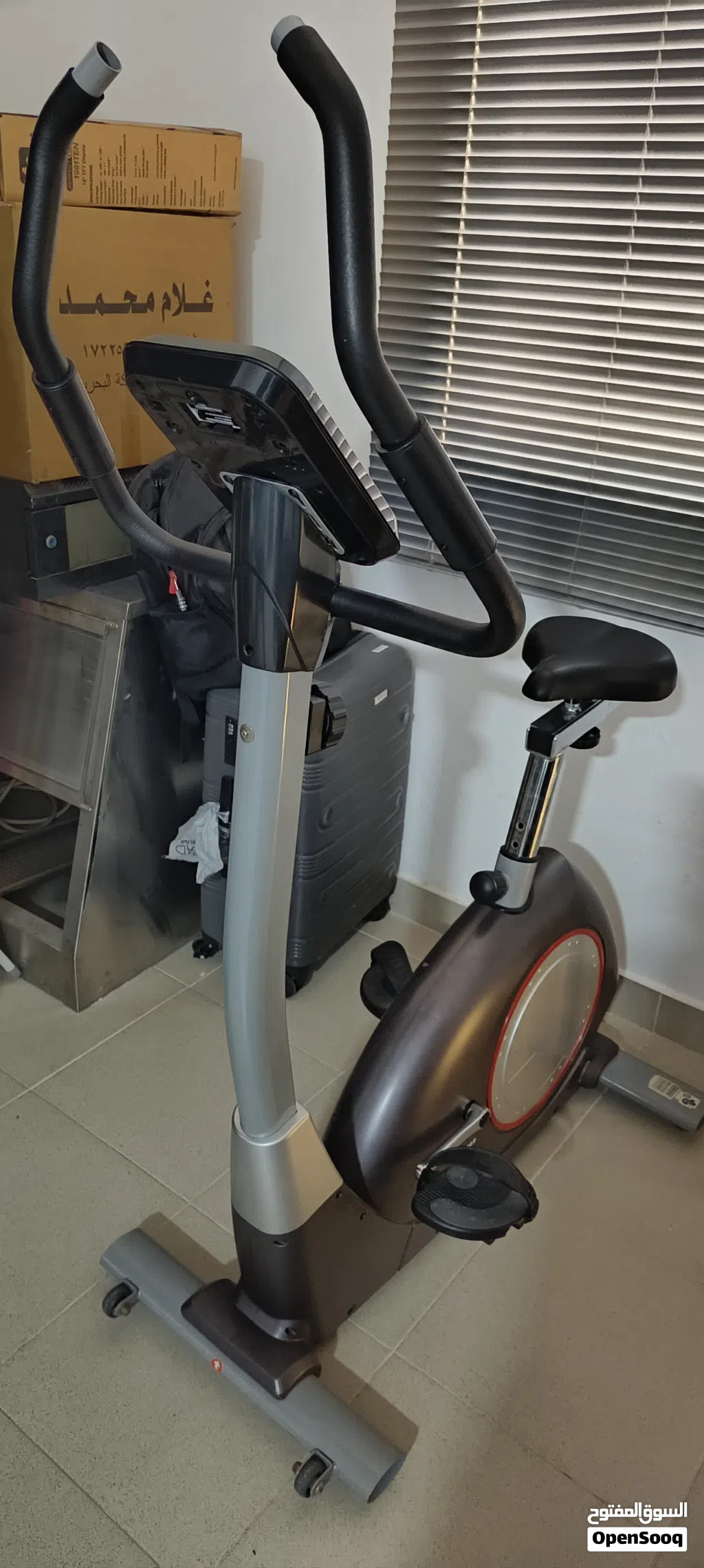 INDOOR CYCLING MACHINE