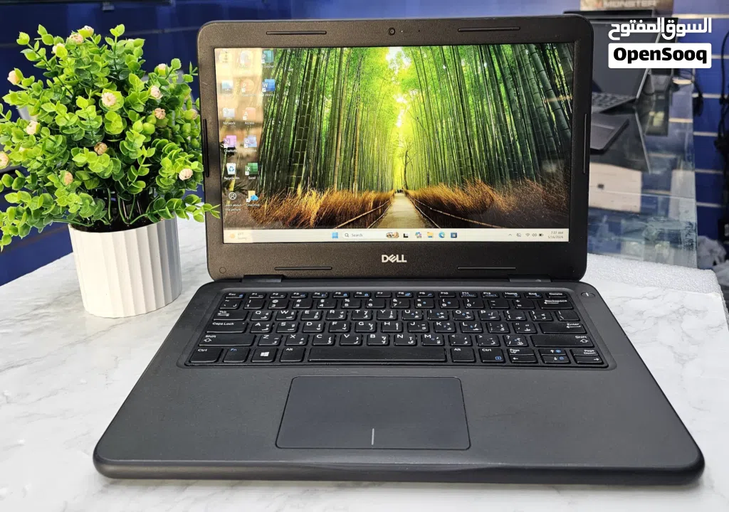 Dell latitude 3310 Pentium processor 13.3 inch display Touch screen 4gb ram 128gb ssd