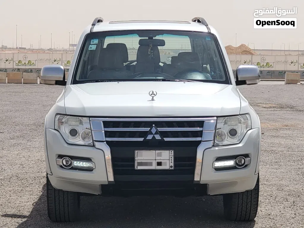Mitsubishi Pajero GLS