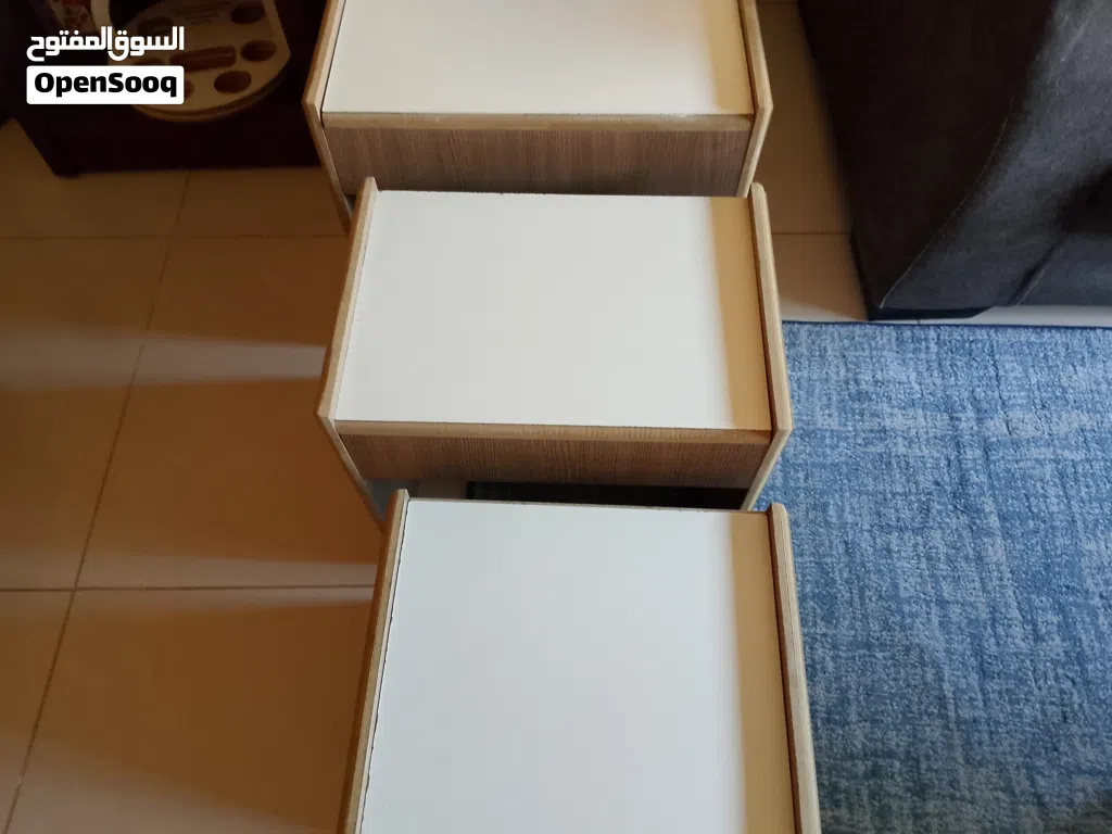 طاولة وسط كبيرة اللبيع مستعملة