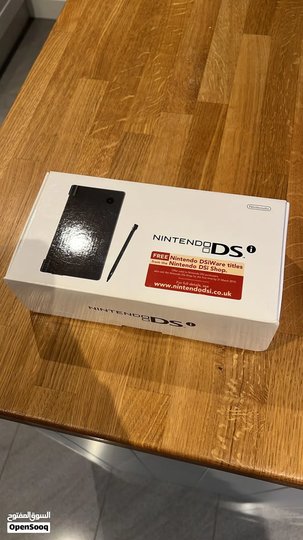 للبيع جهاز Nintendo DSi باللون الأسود الملكي (Black)، بحالة المصنع جديد مكرشم Factory Sealed