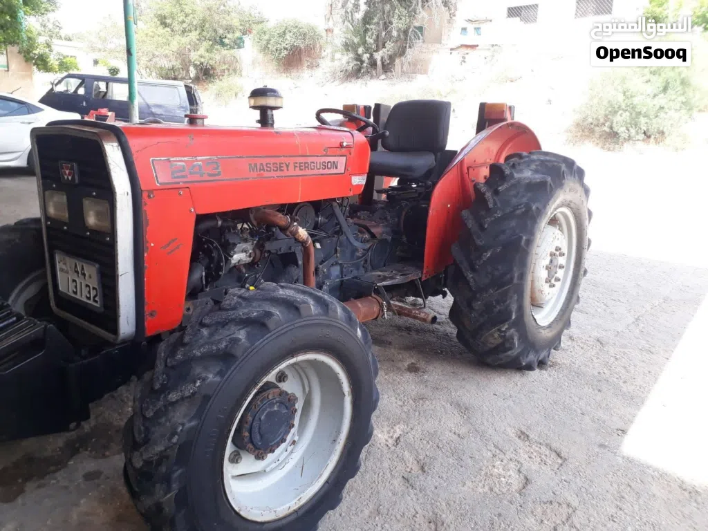 تركتر 243 دبل نقليزي الاصلي دهان الشركه قير ستوك متور قير جك فحص للبيع و للبدل