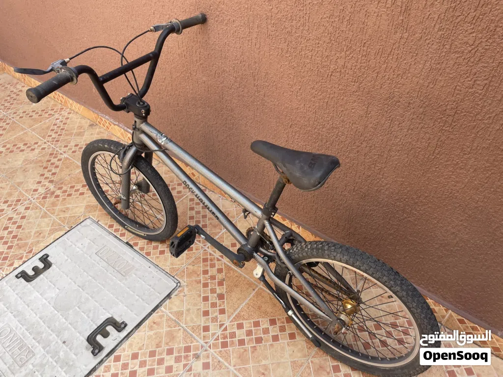 للبيع دراجهBMX