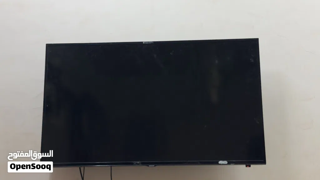 شاشة سامسونج HD LED بحالة ممتازة/ model: UA48H4200 Samsung tv HD LED