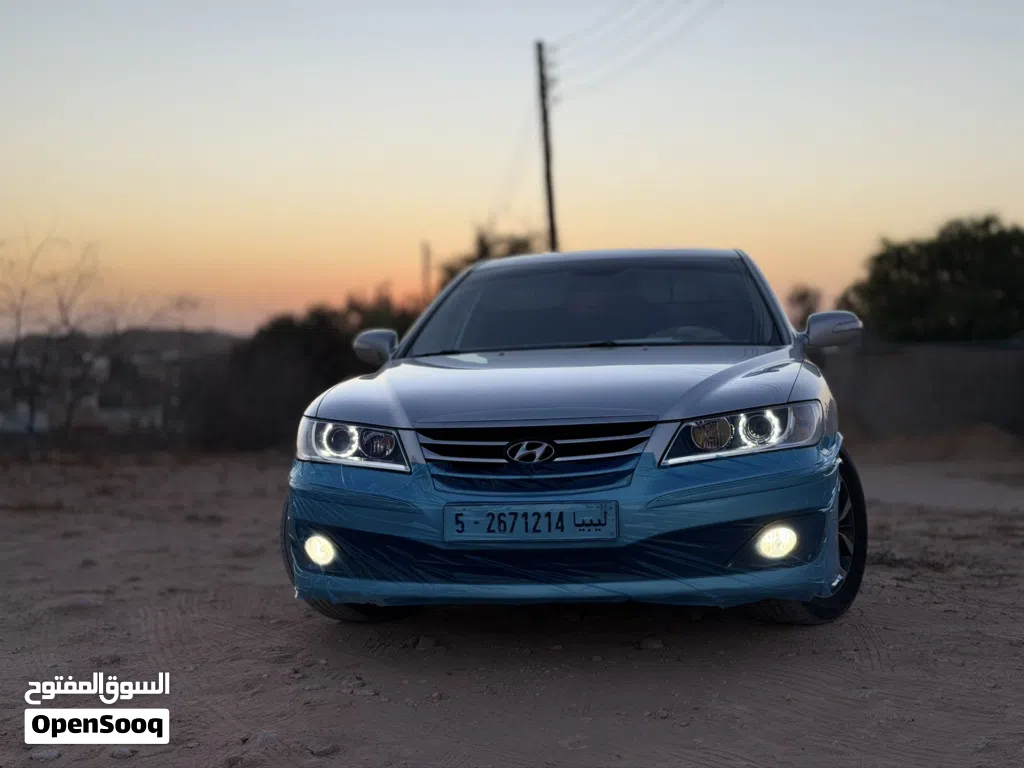 Hyundai Azera Standard