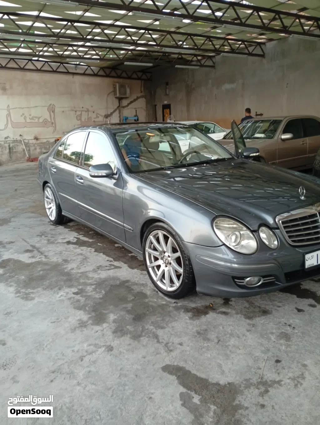 Mercedes Benz E-Class E 200