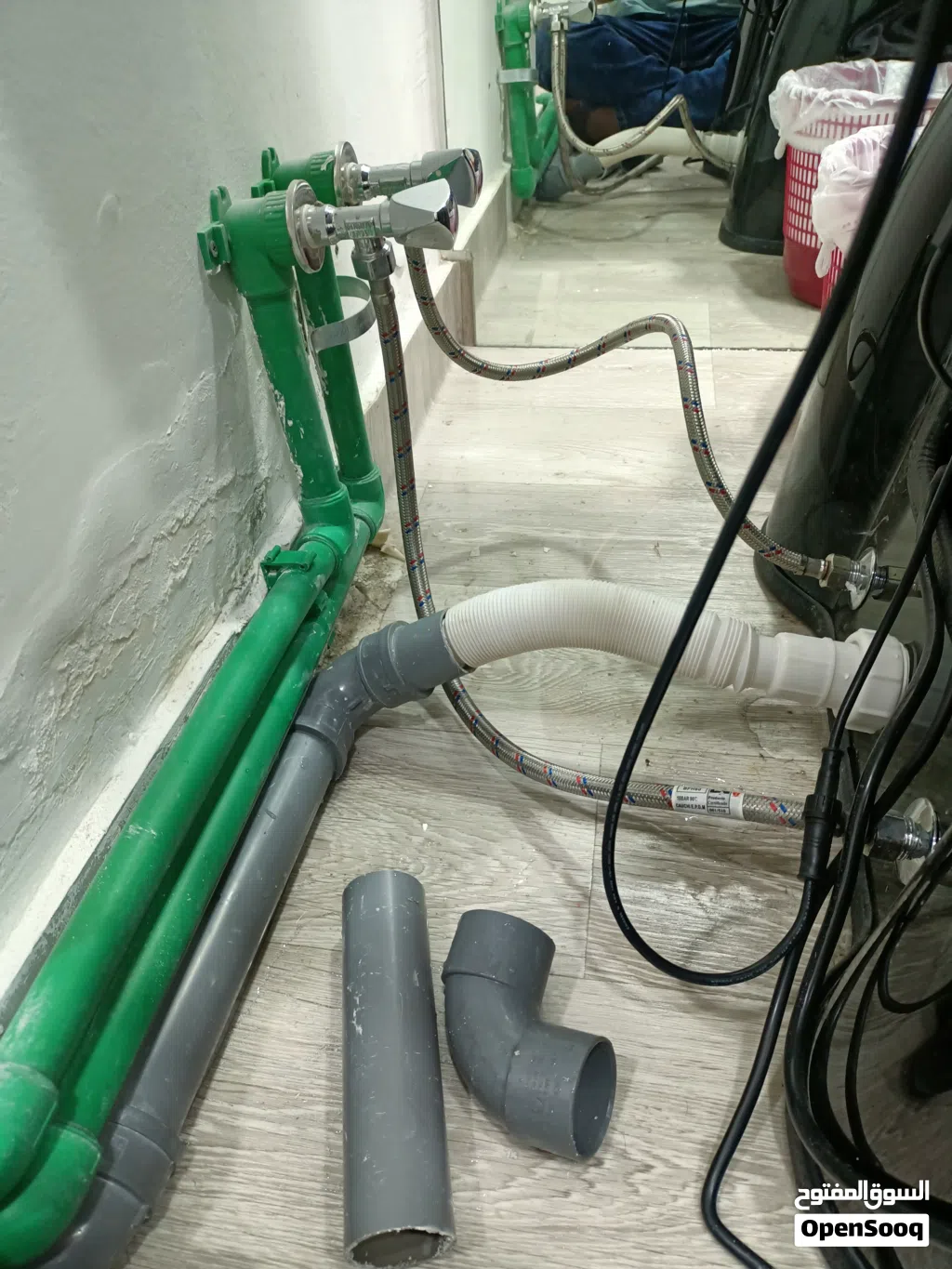 Electric, plumbing, carpentery and all maintenance work