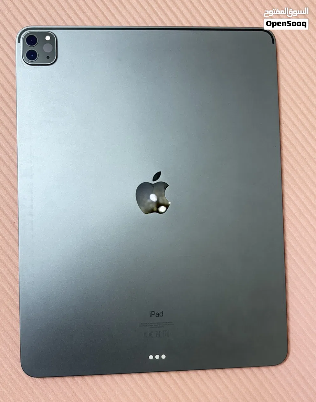 Ipad pro (12.9inch) 5th generation 256GB نسبة البطارية 85%