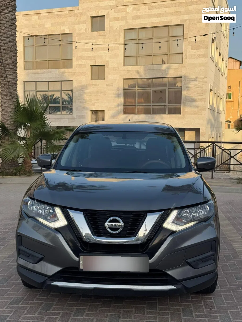 نيسان X-تريل SV1