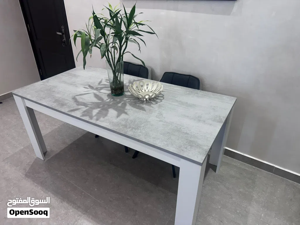 اثاث منزل( غرفه نوم + جلسه صاله + ديب فريز+ دولاب للاحذيه )