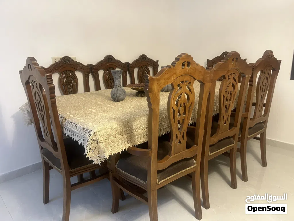 سفرة طعام 8 كراسي