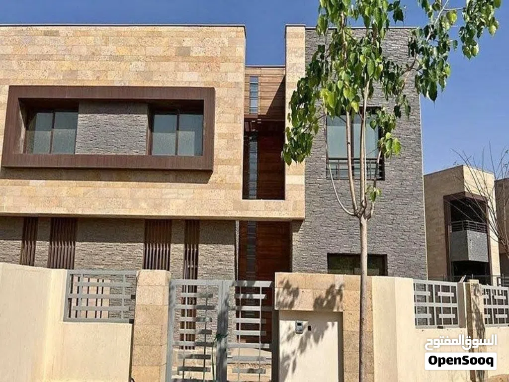 حجز وتعاقد ف نفس اليوم امتلك فيلا باميز لوكيشن بمرحله Taj Villa بكمبوند تاج سيتي ف التجمع الاول