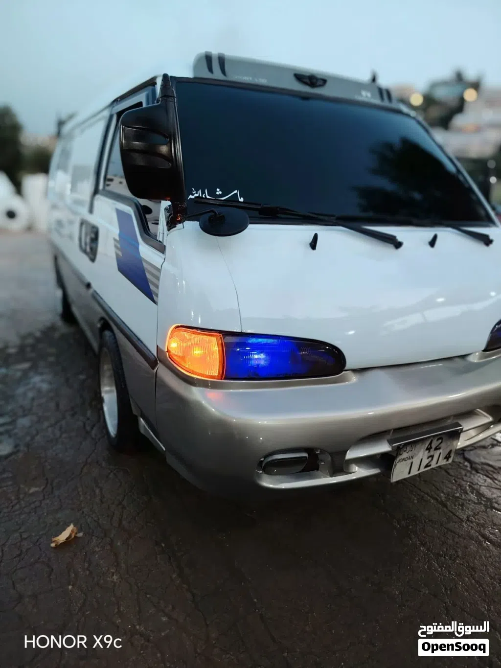 Hyundai H 100