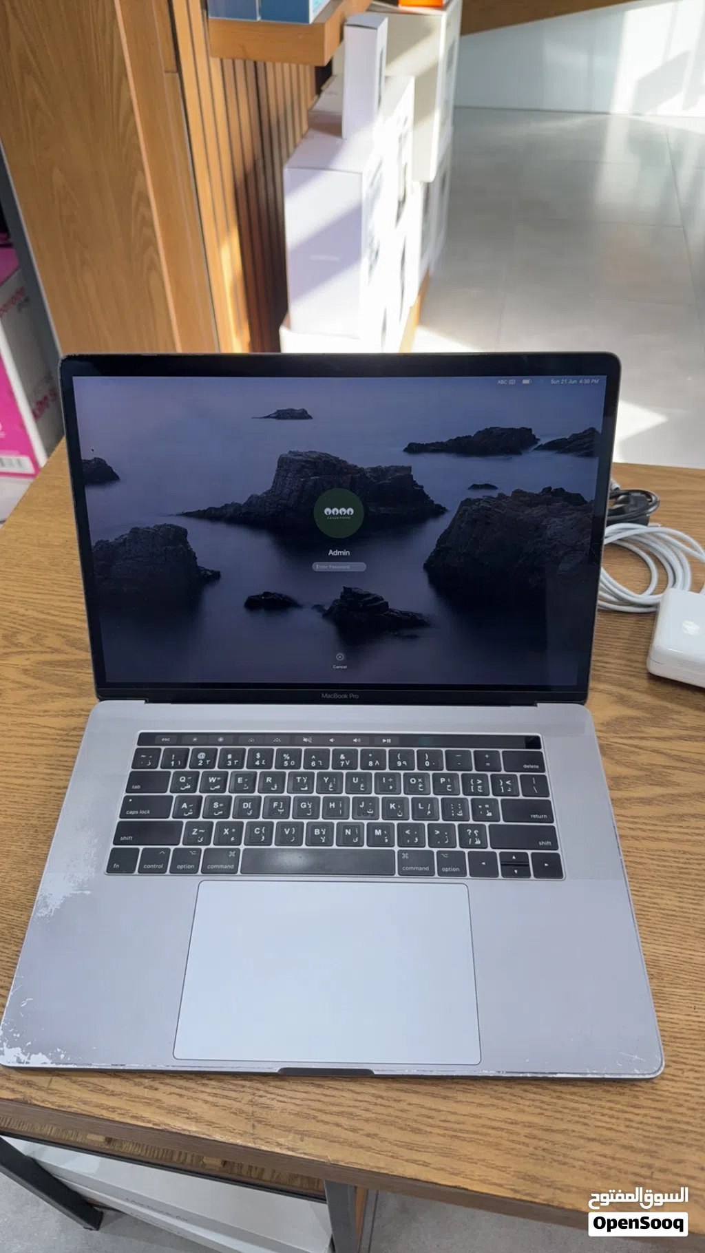 MacBook Pro 2017 i7 16/512 gb