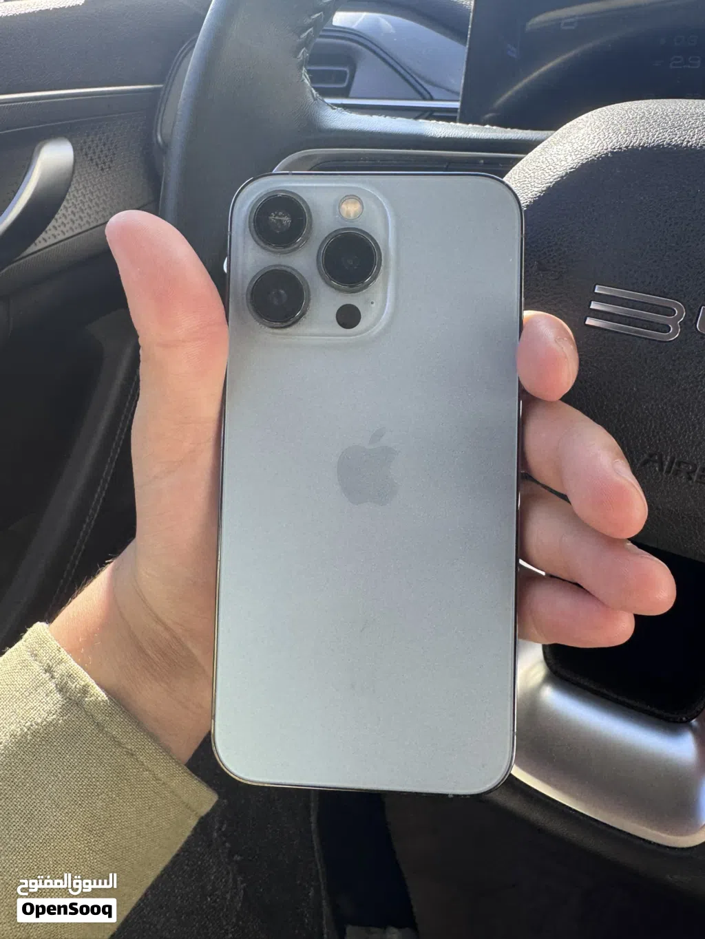 iPhone 13 Pro 256GB بحالة الوكالة 