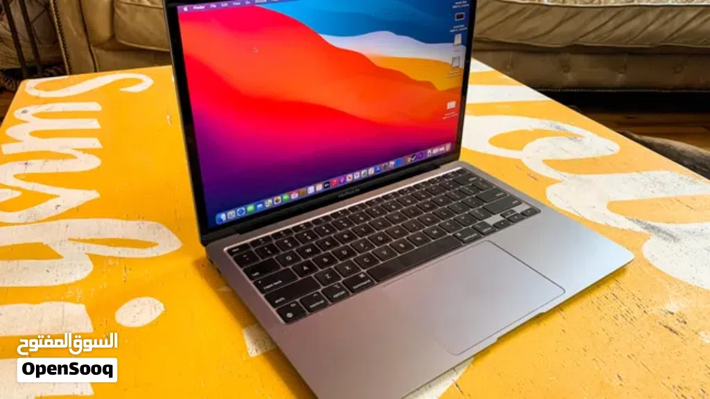 MacBook Air M1 256/ 8 Ram
